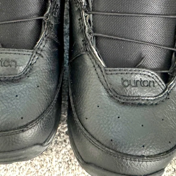 Size 5.5 Women’s Burton Mint Snowboard Boots - Picture 3 of 5